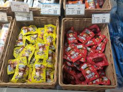 -来伊份(星湖街店)