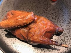 爆汁花椒脆皮乳鸽-柴门头啖汤·经典川菜·慢火汤品(锦城万达店)