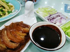 -大鸭梨烤鸭店(金顶街店)