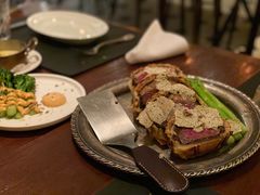 惠灵顿牛排-壳里西餐厅Coquille Seafood Bistro(蒙自路店)