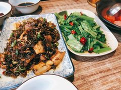 盐菜回锅肉-土桥手掌鸡·26年灌县老味道(都江堰店)