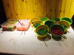 -三道苗苗鱼·美蛙黄辣丁(八里店)