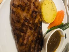 果木风味牛排-斗牛士牛排餐厅(嘉里汇店)