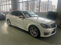 -上海冠松华奥奥迪4S店(张江店)