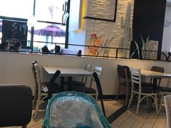 大堂-必胜客(武汉欢乐谷店)