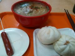-亮亮面馆(经六路店)