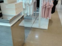 -BIGOFFS 超级折扣(仁恒伊势丹店)