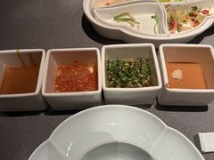 -左庭右院鲜牛肉火锅黑金店(陆家嘴中心店)