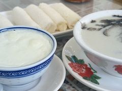 -周大娘牛乳(旧寨古村总店)