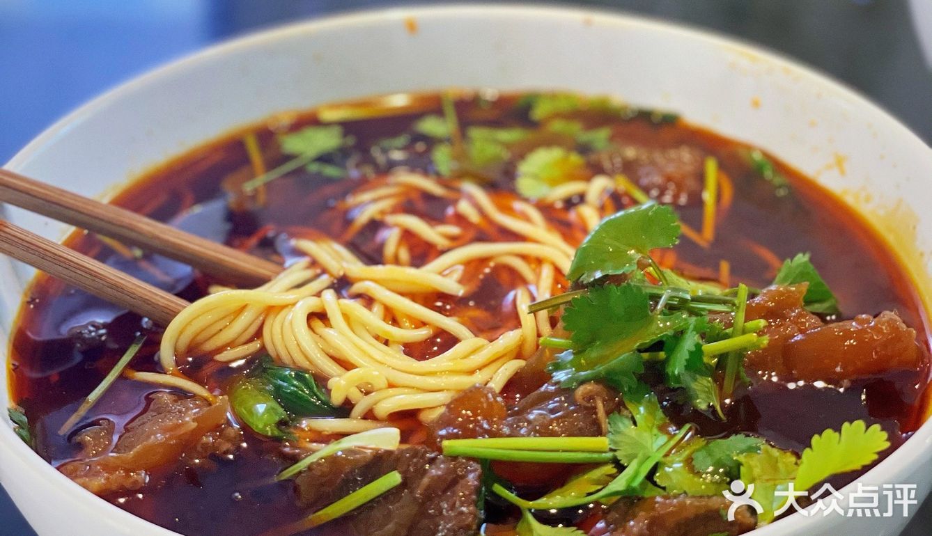 软糯弹口的牛肉牛筋面｜一口就爱上它