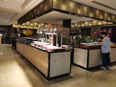 自助取餐区-绿城玫瑰园酒店-遇见19楼餐厅(舟山绿城玫瑰园酒店店)