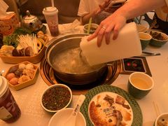 -润园四季椰子鸡火锅(卓越INTOWN店)