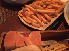 -斯普汇生蚝牛排馆(中骏世界城店)