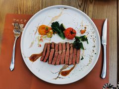 澳洲和牛西冷牛排（M6）-Golden Lily河内巴黎法越料理餐厅(建国西路店)