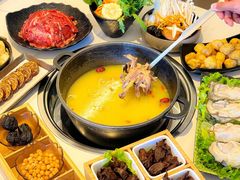 -汤宴·参须肚包鸡(南京路店)
