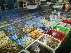 -霞涌市场海鲜摆卖区