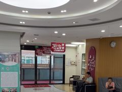 -雅悦齿科(顾村公园店)