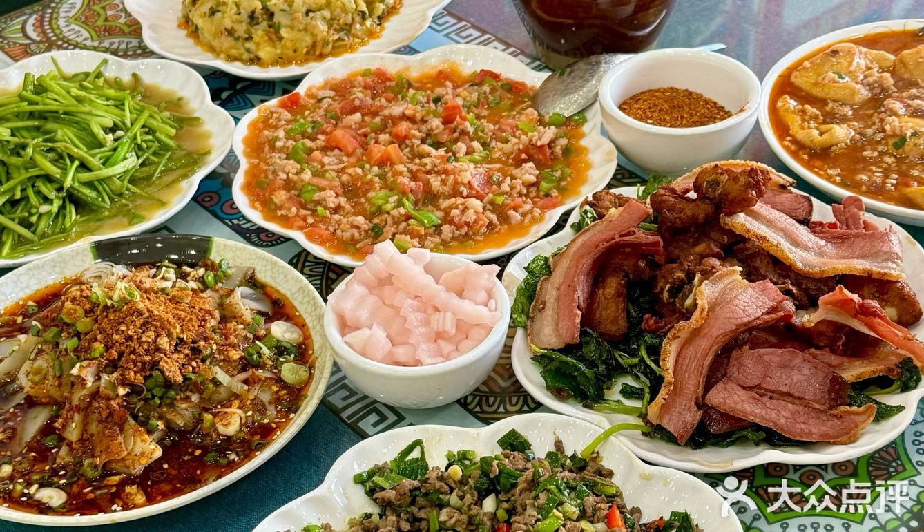 我就说跟着本地人吃不会出错!