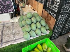 -曼阁市场水果批发市场
