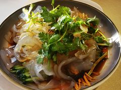 五彩拉皮-八府香鸭·啫啫煲(华山路店)