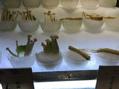 -雍和会海鲜姿造自助(湖东路店)