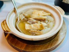 招牌清汤蹦砂牛腩-丽轩中餐厅(广州丽思卡尔顿酒店)