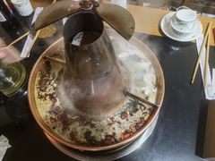 -果松木炭酸菜铜火锅·外婆参鸡汤