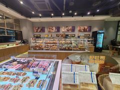 -巴黎贝甜(华堂新辰汇店)