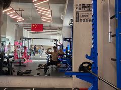 -浩克健身工作室