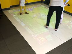 -麦当劳(政通路店)