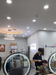 -藤野造型烫染·漂发