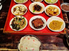 -蓝田九大碗民俗食府(蓝田店)