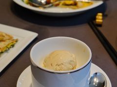 板栗冰淇淋-新荣记(南京西路店)