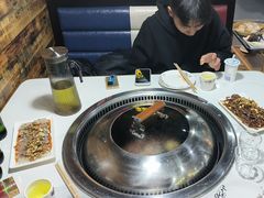 -哈尔滨烧烤·山河村铁锅炖(交大店)