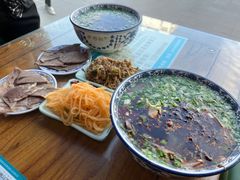 -伊穆祥牛肉面总店·清真