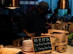 -大中华希尔顿酒店-念自助餐·嗨啤·小龙虾