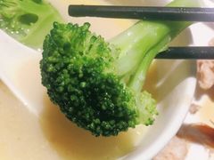 -煲王粤菜餐厅(中侨中心店)