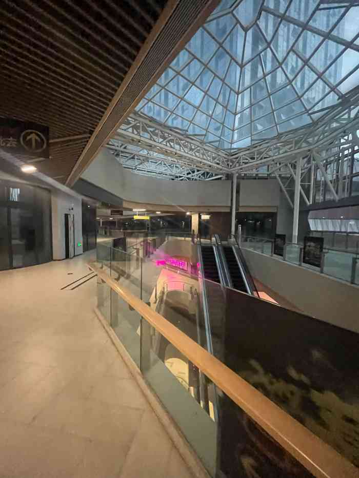 中迪广场-"为了钟书阁而来位置# 重庆市九龙坡区杨."-大众点评移动版