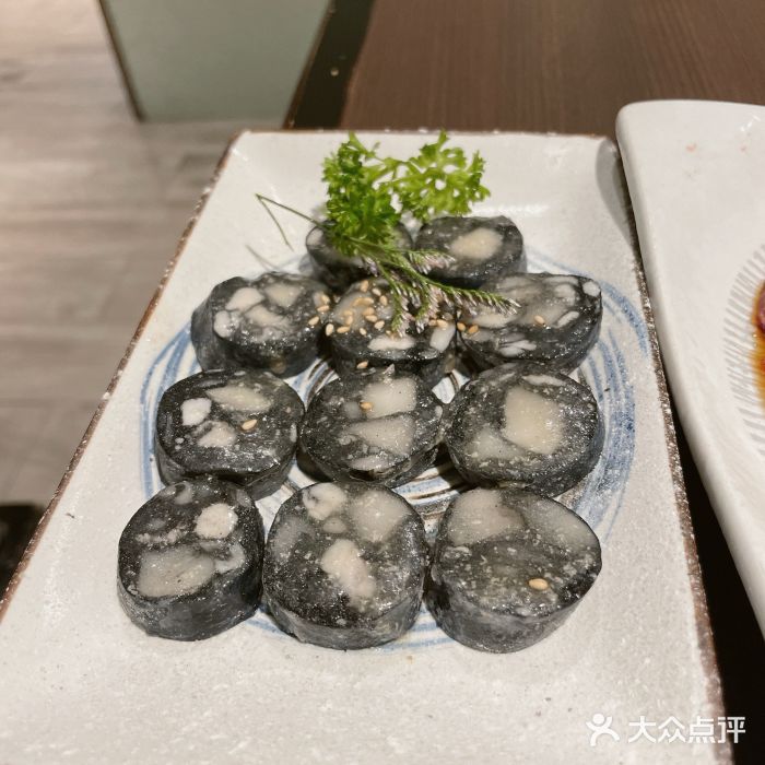 橘焱胡同烧肉夜食(BFC外滩金融中心店)墨鱼香肠图片