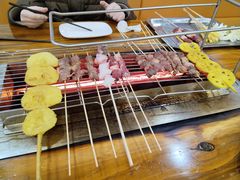 -哈尔滨小酒馆·鲜肉现穿自助烧烤(康新花园店)