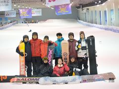 -乔波室内滑雪场