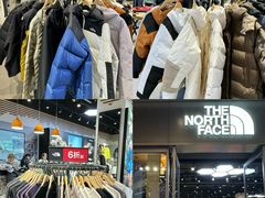 -王府井奥莱棋盘山小镇