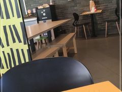 大堂-麦当劳(金山红星美凯龙DT店)