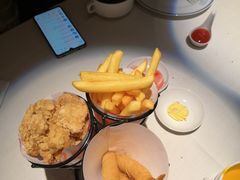 三个火枪手-俄士厨房(万松园店)