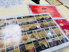 -华莱士·全鸡汉堡(五号路店)