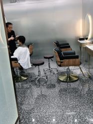 -Tloml salon