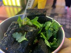 -黑色经典臭豆腐·湖南特产(步行街店)