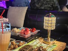 -喜鹊音乐酒馆(西街店)