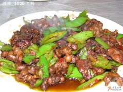 炒鸽杂-鸡炖兔
