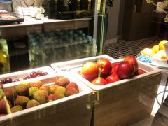 -浅深(世茂滨江精品店)